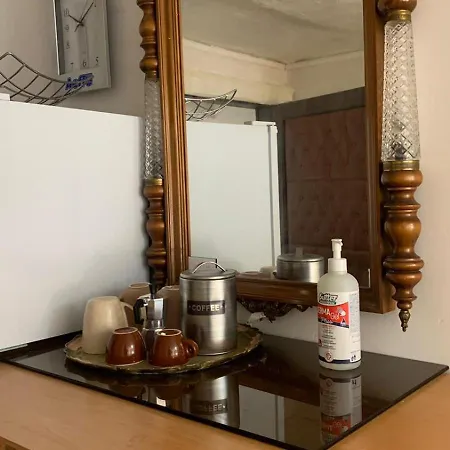 Arch House Apartment