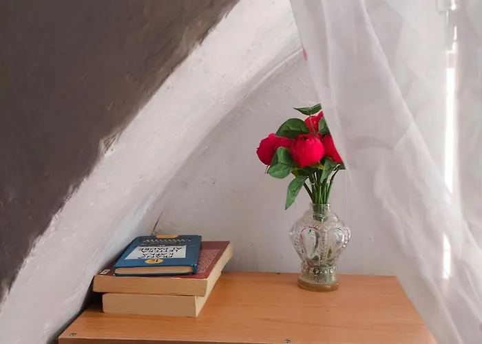 Arch House Apartment *