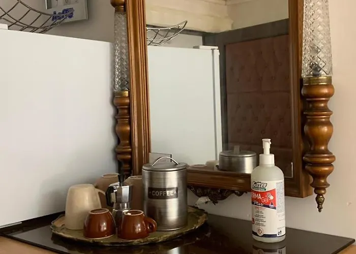 Arch House Apartment