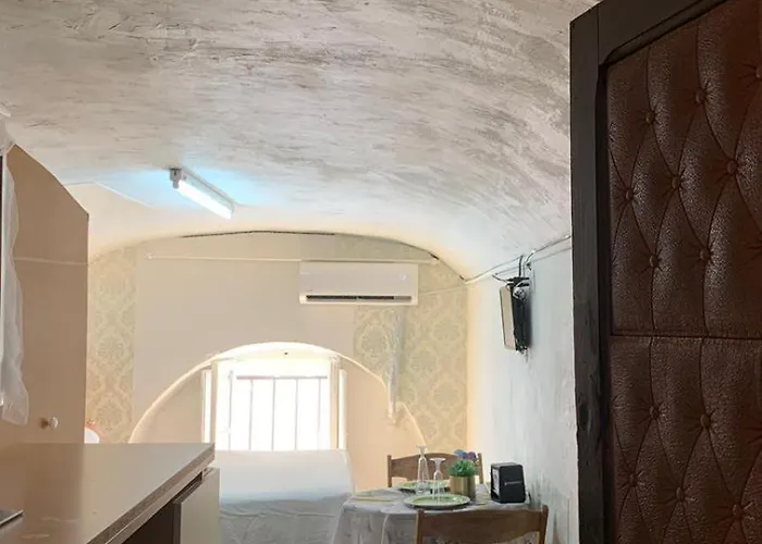 דירה Arch House בארי